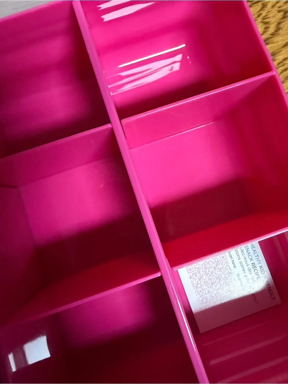Pink 12Compartment snackle box. Great for school lunches